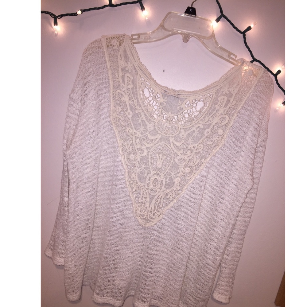 3/4 Sleeve Knit Tee with Lace Detail